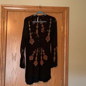 Ladies black Free People knit shirt